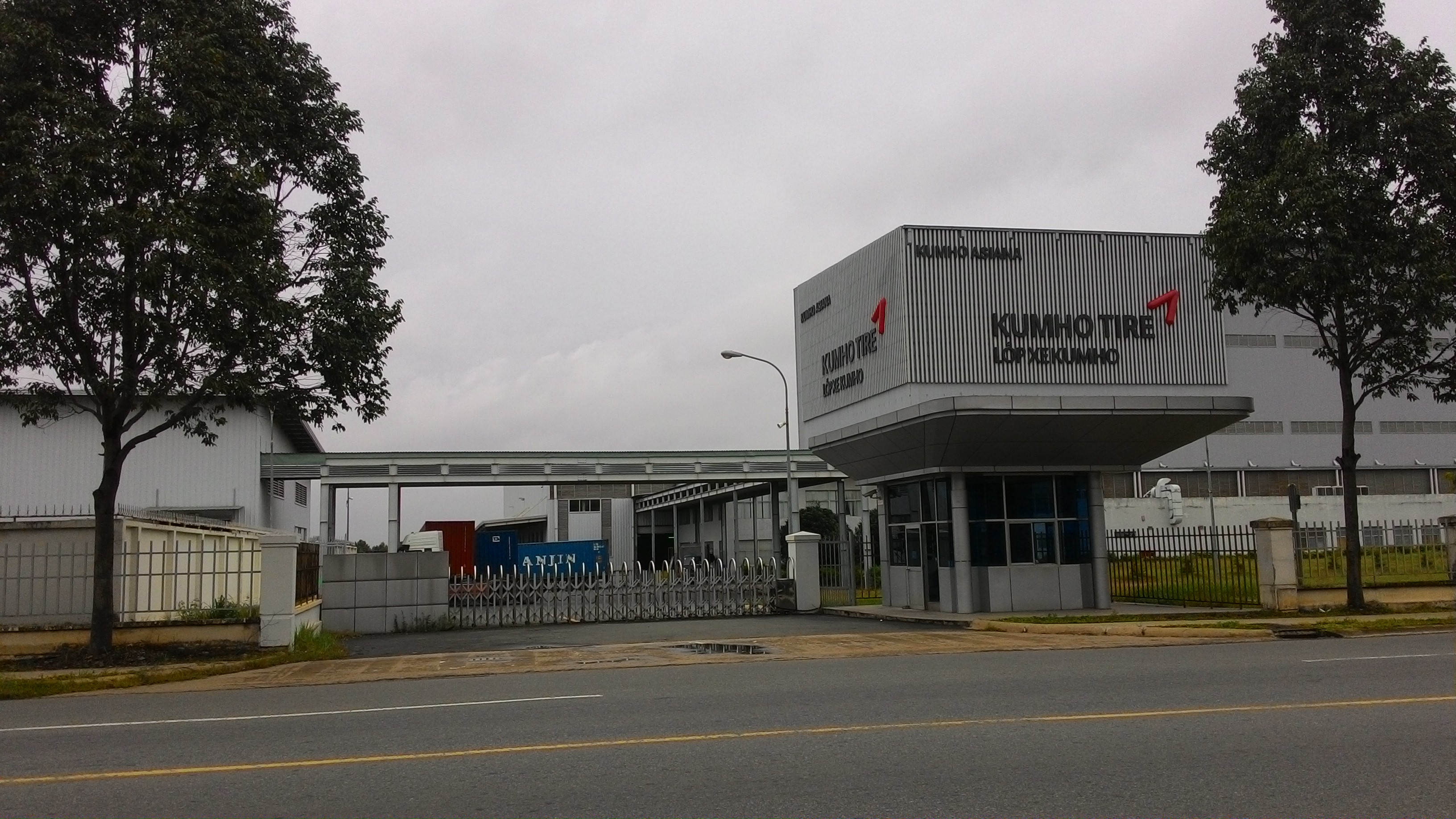 nha-may-kumho