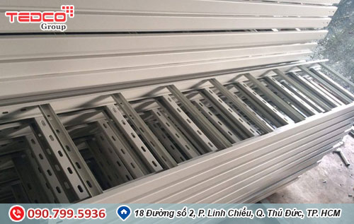 thi cong thang mang cap 